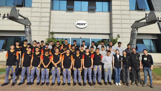 Gençler meslek hayallerine MST Makina'da kavuşuyor