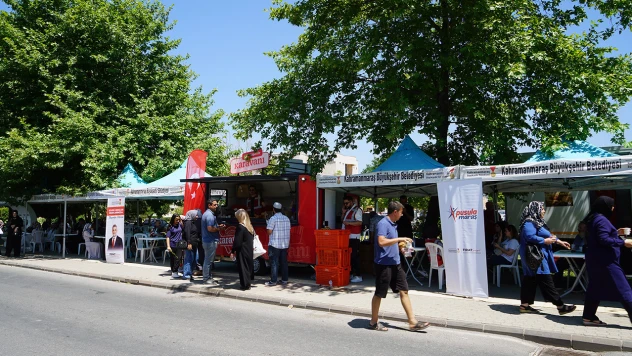 Gençler sınavda, Büyükşehir yanlarında