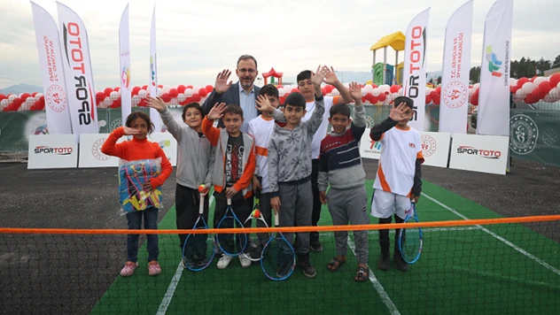 Gençlik ve Spor Bakanı Kasapoğlu, Kahramanmaraş'ta