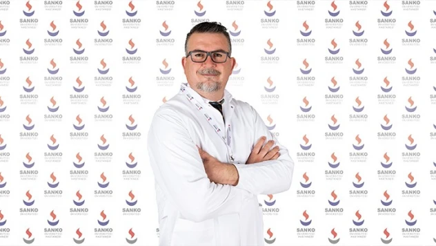 Genel Cerrahi Uzmanı Opr. Dr. Kenan Demirbakan, hasta kabulüne başladı