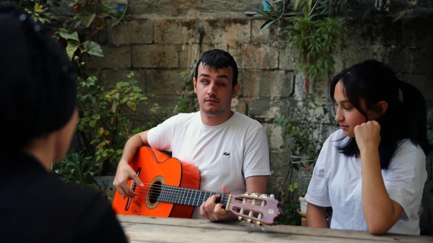 Görme engelli Umut, kendi besteleriyle sahnelere çıkmayı hedefliyor