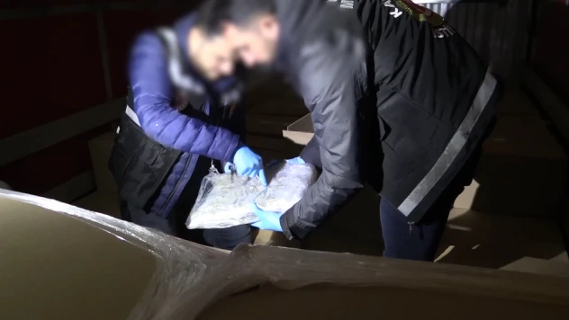 Gümrük kapılarında 525 kilogram uyuşturucuya el konuldu