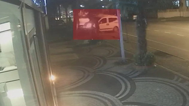 Hafif ticari aracın çarptığı yaya hayatını kaybetti