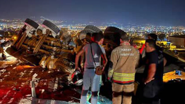 Hafriyat kamyonu sürücüsünün feci sonu