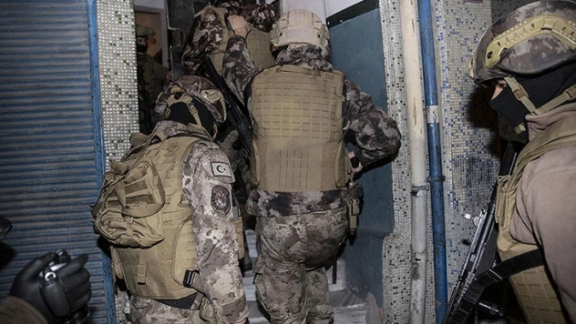 Helikopter destekli uyuşturucu operasyonu