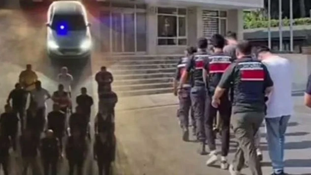 Hesaplarında 1 milyar TL'lik işlem hacmi bulunan 44 şüpheli yakalandı