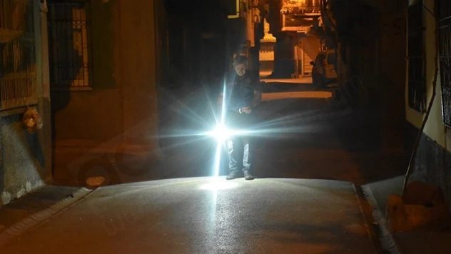 Hırsızlık zanlısı silahla vurularak yaralandı