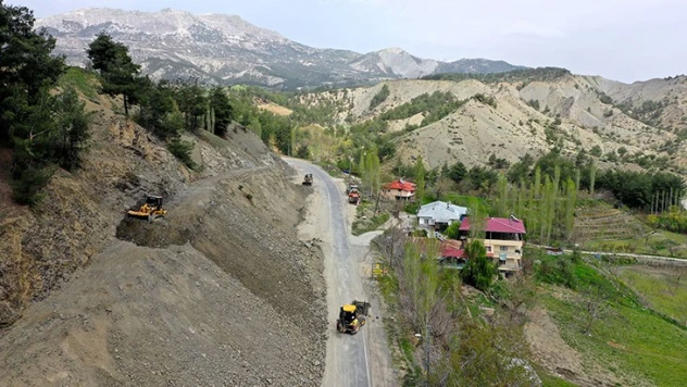 Ilıca Yolunda hummalı çalışma sürüyor