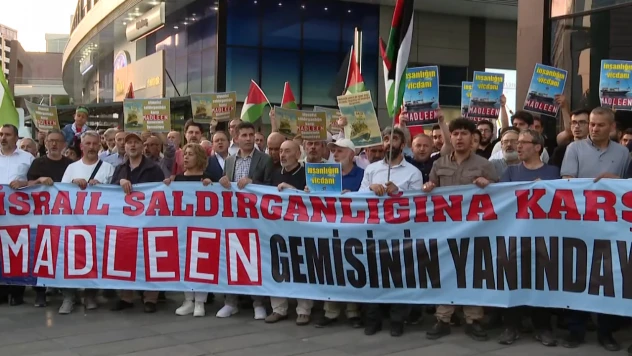 İsrail'in Madleen gemisi saldırısına protesto