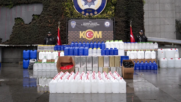 İstanbul merkezli sahte içki operasyonlarında 5 şüpheli tutuklandı