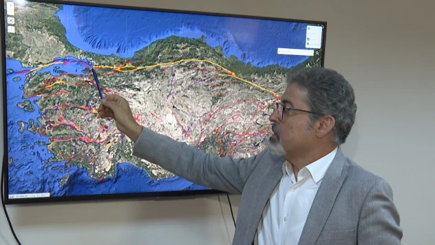 İzmir ve Batı Anadolu'daki sismik hareketler depremin habercisi mi?