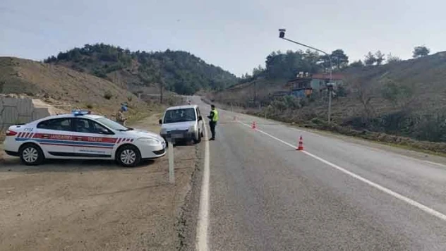Jandarmadan drone destekli trafik denetimi