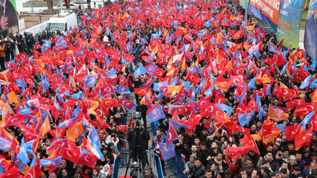 KAAN gökyüzünde Türkiye gururla izledi