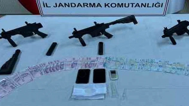 Kaçak silah operasyonu: 4 kişi yakalandı