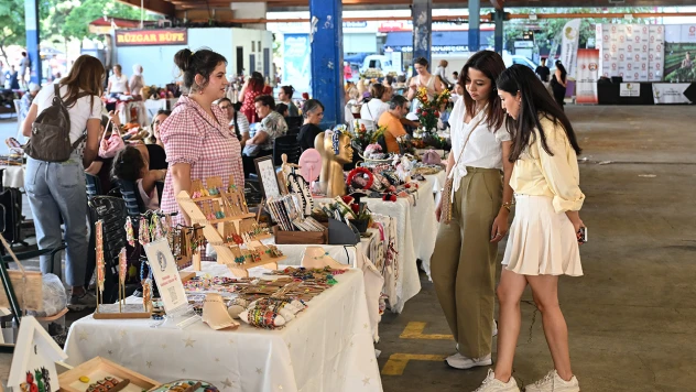 Kadın girişimci ve çiftçi ürünleri fuarda satışa sunuldu