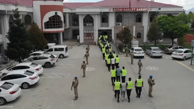 Kahramanmaraş, Antalya ve Hatay'da eş zamanlı düğmeye basıldı! 13 zanlı tutuklandı