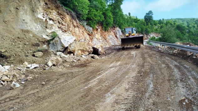 Kahramanmaraş'ın Andırın İlçesi kırsalında geniş ulaşım hamlesi