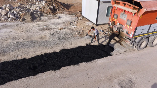 Kahramanmaraş'ın önce altyapıları sonra yolları bir bir onarılıyor