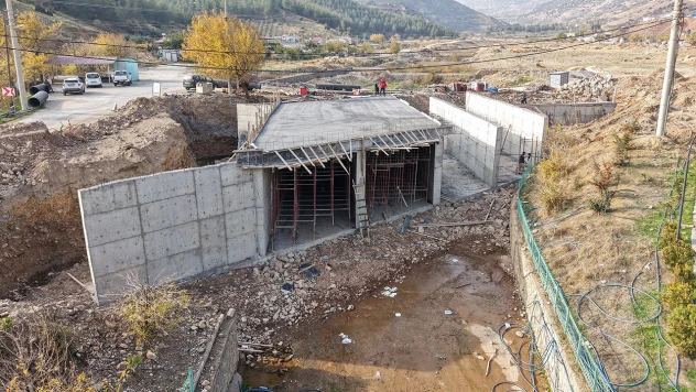 Kahramanmaraş'ın ulaşımını kolaylaştıracak köprüde sona gelindi