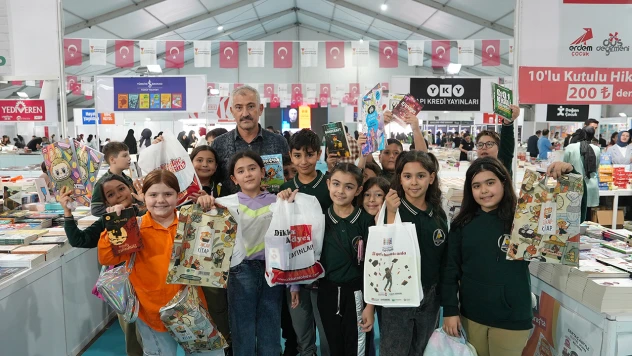 Kahramanmaraş Kitap Fuarı'nda 6'ncı gün