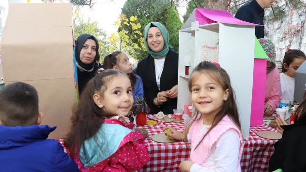 Kahramanmaraş Şehit Fatih Kök Anaokulu'nda Aile Yılına özel eğitim etkinliği