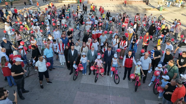 Kahramanmaraş'ta 170 çocuğun bisiklet hayali gerçeğe dönüştü