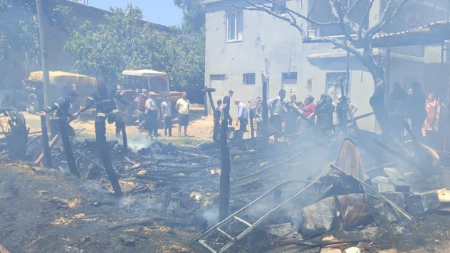 Kahramanmaraş'ta ahırda çıkan yangında 30 küçükbaş hayvan telef oldu
