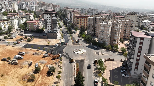 Kahramanmaraş'ta bir bulvarın daha ulaşım güvenliği arttırılıyor