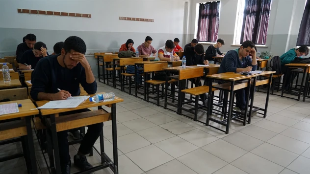 Kahramanmaraş'ta eş zamanlı ücretsiz TYT deneme sınavı