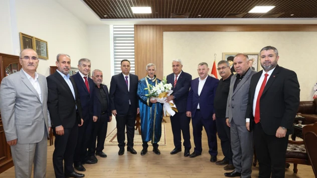 Kahramanmaraş'ta esnaf odalarından Vali Ünlüer'e ziyaret