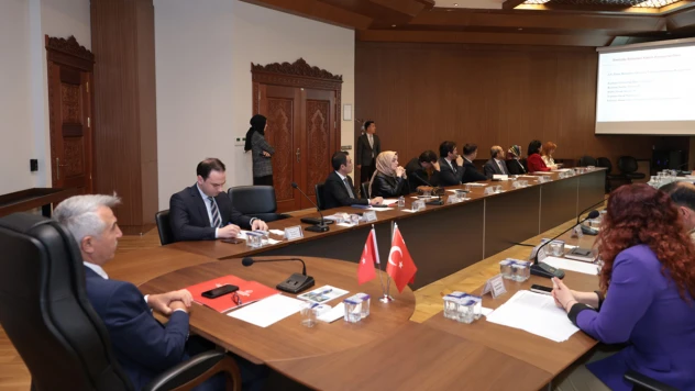 Kahramanmaraş'ta kadına yönelik şiddet, masaya yatırıldı