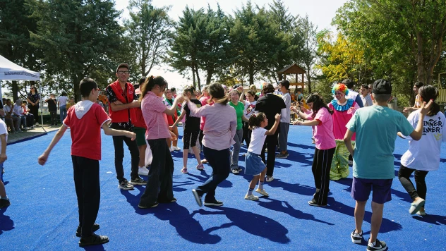Kahramanmaraş'ta özel çocuklara okula dönüş sürprizi