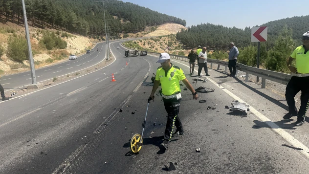 Kahramanmaraş'ta takla atan hafif ticari aracın sürücüsü yaralandı
