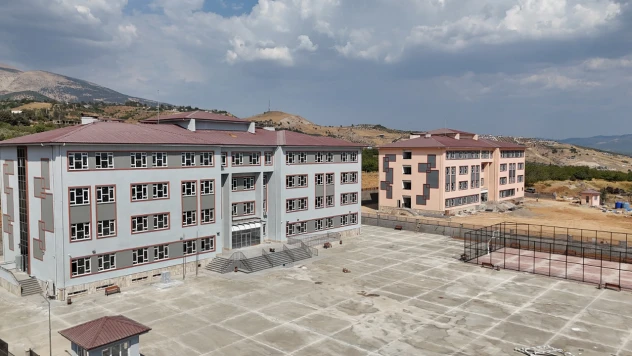 Kahramanmaraş'ta toplu konut bölgelerinde eğitim yatırımları hız kazandı