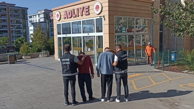 Kahramanmaraş'ta uyuşturucu operasyonlarıyla 2 zanlı tutuklandı