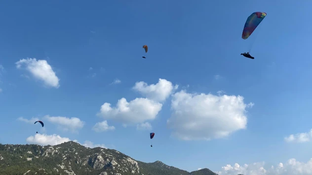 Kahramanmaraş'ta yamaç paraşütü festivali