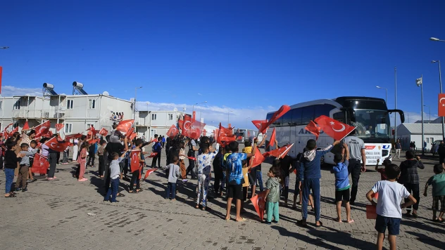 Kahramanmaraş'tan 200 Suriyeli ülkesine dönmek için yola çıktı