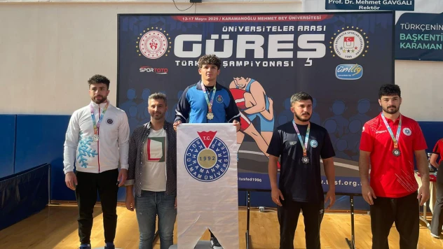 Kahramanmaraşlı güreşçilerden Türkiye şampiyonasında gururlandıran başarı