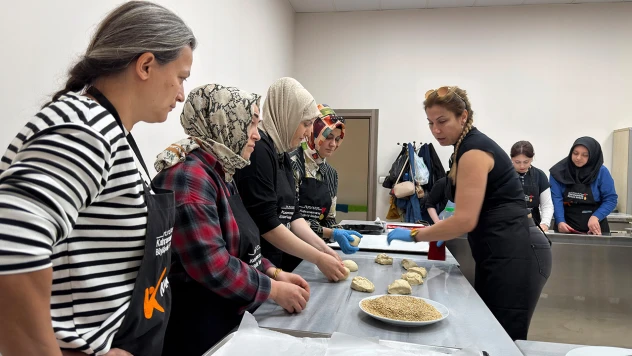 Kahramanmaraşlı kadınlardan pastacılık kursuna yoğun ilgi