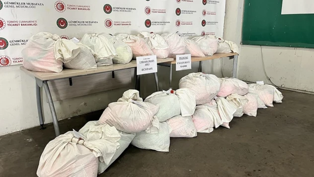 Kapıkule'de çok sayıda uyuşturucu hap ele geçirildi