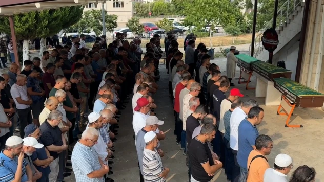 Karısı ve 2 çocuğunu öldüren polis memuru intihar etti