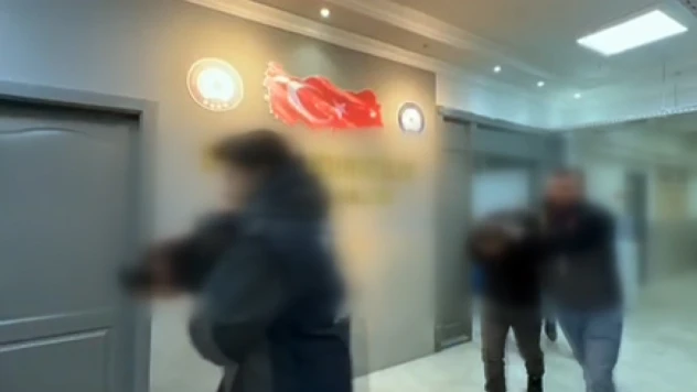 Karşılıksız çeklerle dolandırıcılık yapan 14 şüpheli yakalandı