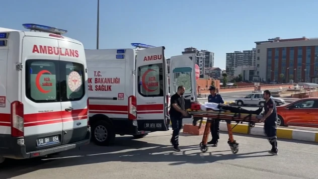 Kaymakam Esad Mücahit Eskimez, trafik kazasında yaralandı