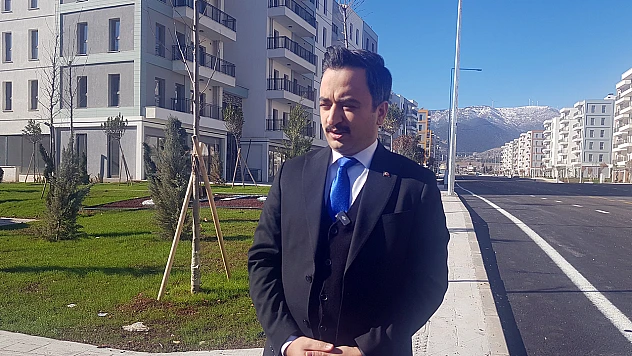 Kaymakam Nurullah Cemil Erciyas, 'Deprem konutlarının 7 bin 500'ü tamamlandı'