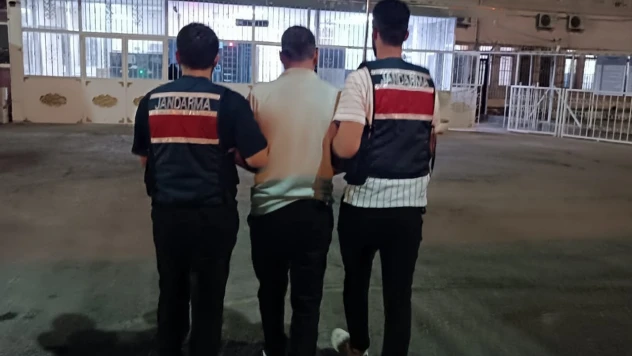 Kırmızı bültenle aranan DEAŞ üyesi yakalandı