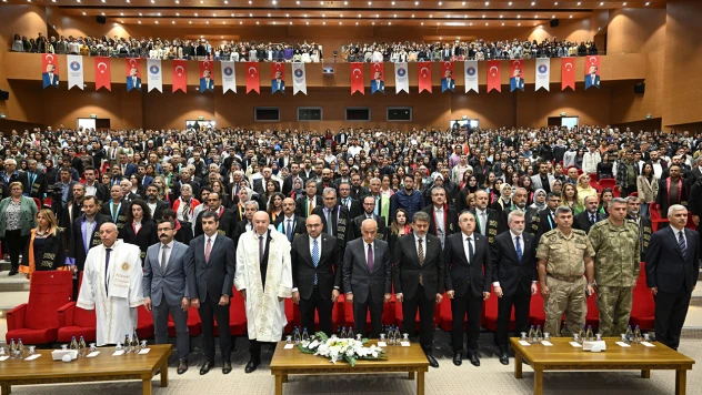 KSÜ'de 2025-2026 Akademik Yılı düzenlenen törenle başladı