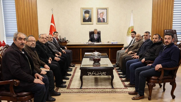 Küçük Sanayi Sitesi Yapı Kooperatifinden Vali Ünlüer'e ziyaret