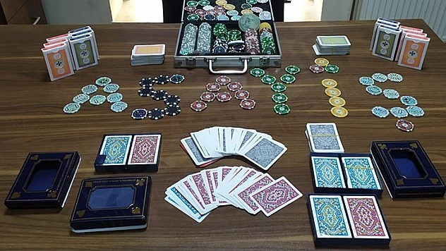 Kumar oynayan 9 kişiye 16 bin 294 lira ceza