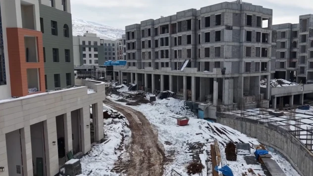 Malatyalı esnaf yeni çarşıdaki iş yerlerinde kepenk açmaya hazırlanıyor