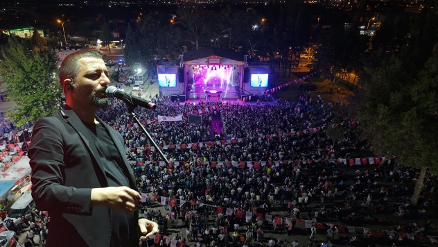 Mehmet Erdem'den Kahramanmaraş'ta efsane performans
